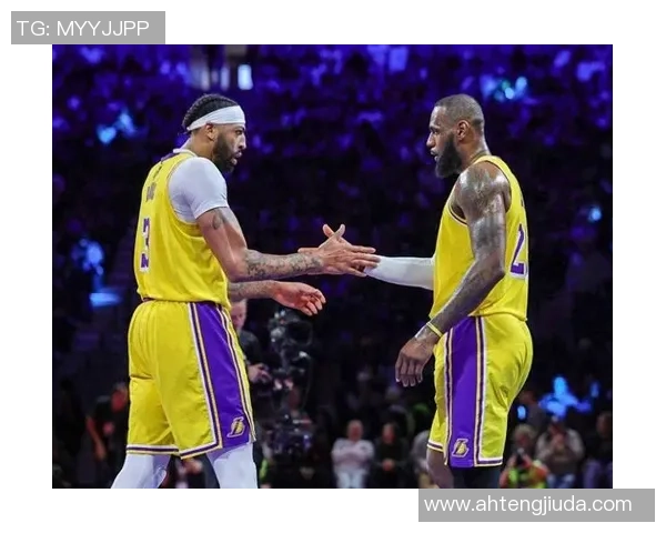 湖人对阵掘金第二场精彩直播全程回顾与分析